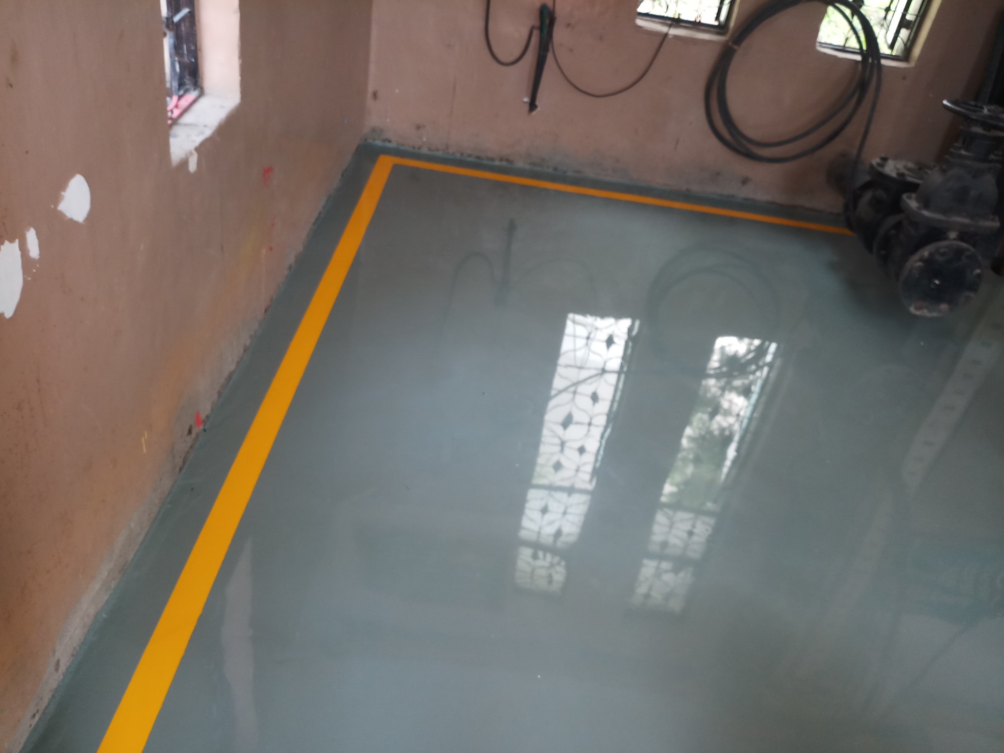 Epoxy floor coating services